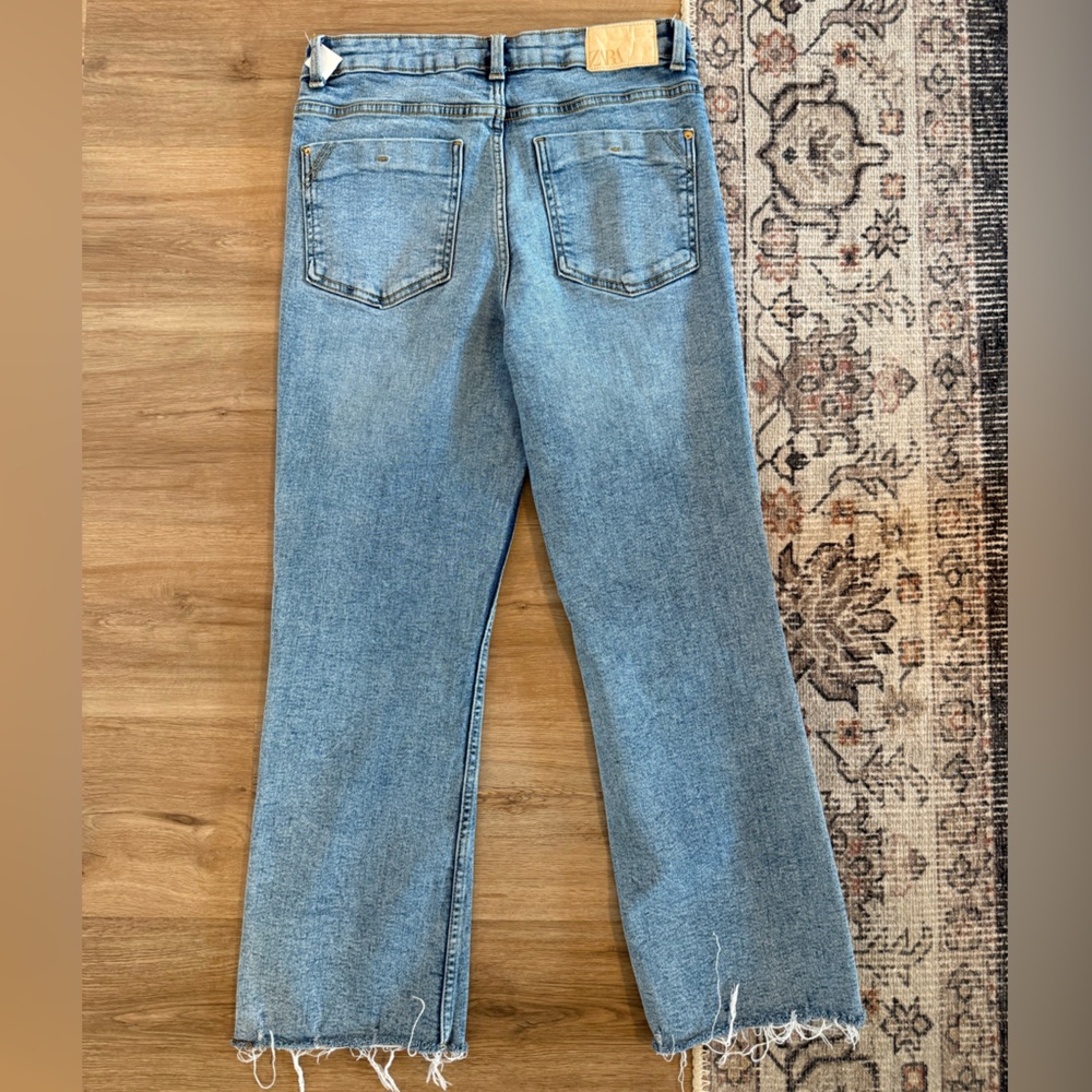 Zara Women’s Light Blue Jeans - Picture 2 of 3